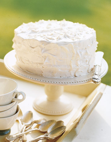 White Simple Wedding Cake